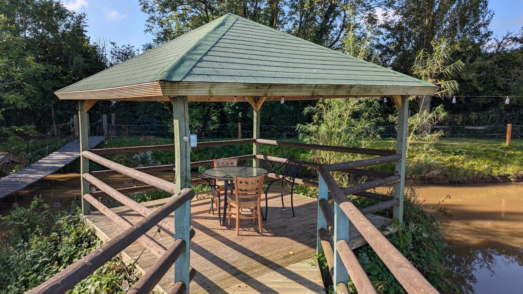 Sunset Retreats Safari Tent Ombersley Εξωτερικό φωτογραφία