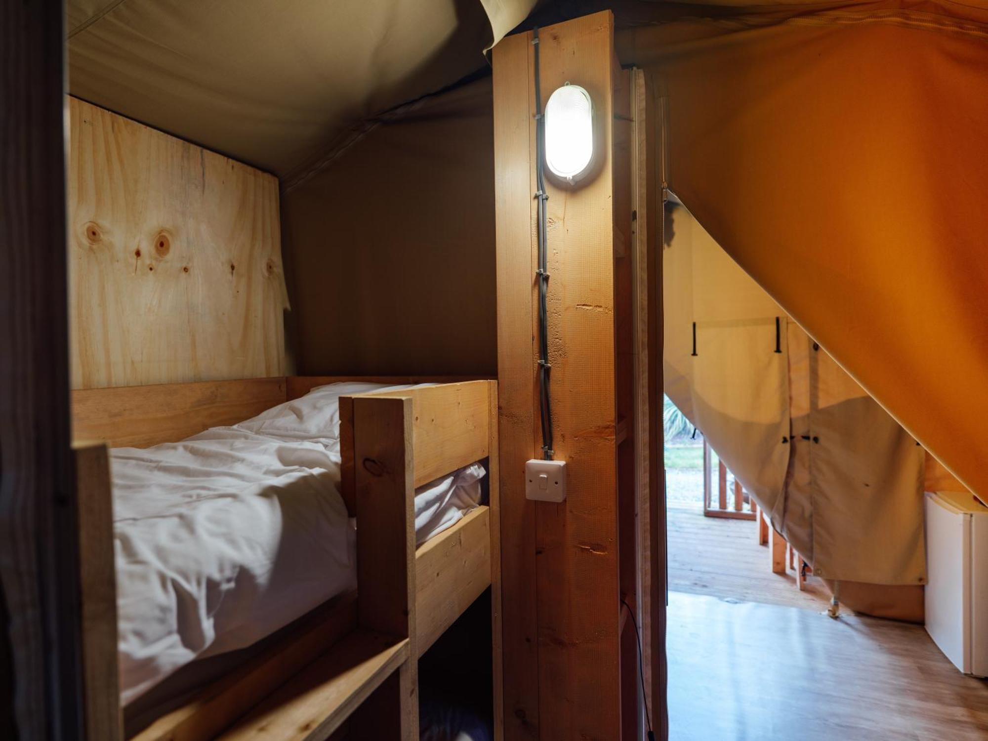 Sunset Retreats Safari Tent Ombersley Εξωτερικό φωτογραφία